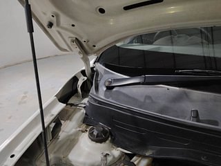 Used 2021 Hyundai Venue SX 1.0  Turbo Petrol Manual engine ENGINE RIGHT SIDE HINGE & APRON VIEW