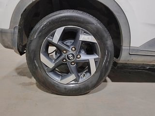 Used 2021 Hyundai Venue SX 1.0  Turbo Petrol Manual tyres RIGHT REAR TYRE RIM VIEW