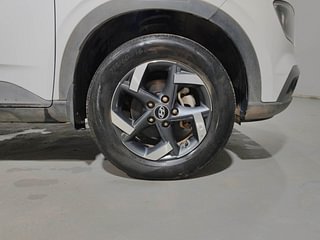 Used 2021 Hyundai Venue SX 1.0  Turbo Petrol Manual tyres RIGHT FRONT TYRE RIM VIEW