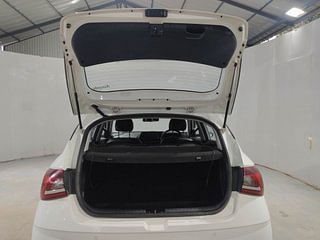 Used 2021 Hyundai New i20 Sportz 1.5 MT Diesel Diesel Manual interior DICKY DOOR OPEN VIEW