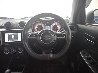 Used 2022 Maruti Suzuki Swift ZXI AMT Petrol Automatic interior STEERING VIEW