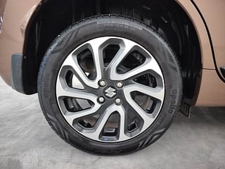 Used 2024 Maruti Suzuki Baleno Alpha MT Petrol Manual tyres RIGHT REAR TYRE RIM VIEW