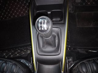 Used 2024 Maruti Suzuki Baleno Alpha MT Petrol Manual interior GEAR  KNOB VIEW