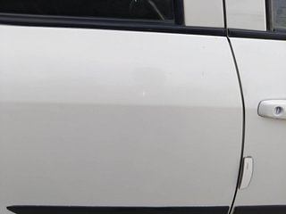 Used 2017 Maruti Suzuki Swift [2014-2017] LXI (O) Petrol Manual dents MINOR SCRATCH