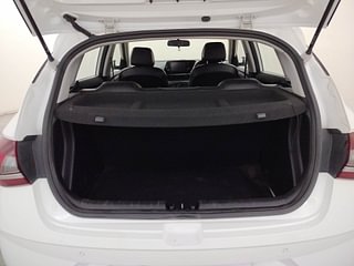 Used 2021 Hyundai New i20 Sportz 1.0 Turbo IMT Petrol Manual interior DICKY INSIDE VIEW