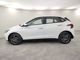 Used 2021 Hyundai New i20 Sportz 1.0 Turbo IMT Petrol Manual exterior LEFT SIDE VIEW