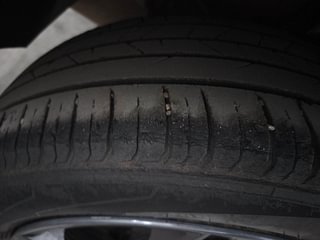Used 2021 Hyundai New i20 Sportz 1.0 Turbo IMT Petrol Manual tyres RIGHT REAR TYRE TREAD VIEW