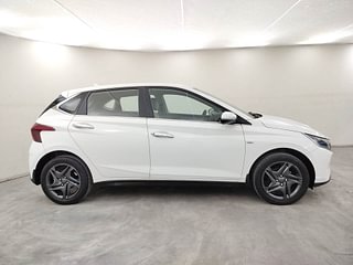 Used 2021 Hyundai New i20 Sportz 1.0 Turbo IMT Petrol Manual exterior RIGHT SIDE VIEW