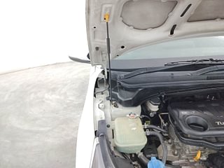 Used 2021 Hyundai New i20 Sportz 1.0 Turbo IMT Petrol Manual engine ENGINE RIGHT SIDE HINGE & APRON VIEW