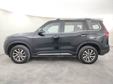 Used 2023 Mahindra Scorpio N Z8 L Diesel AT 4WD 7 STR Diesel Automatic Image