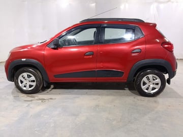 Used 2015 Renault Kwid RXT Petrol Manual Image