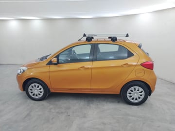 Used 2017 Tata Tiago Revotron XZ w/o Alloy Petrol Manual Image