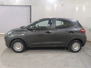 Used 2022 Hyundai Grand i10 Nios Era 1.2 Kappa VTVT Petrol Manual Image