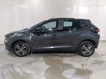 Used 2020 Tata Altroz XZ Petrol Petrol Manual Image
