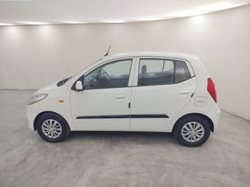 Used 2016 Hyundai I10 Sportz 1.1 iRDE2 Petrol Manual Image