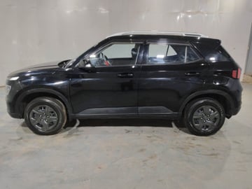 Used 2024 Hyundai Venue SX 1.2 Petrol Petrol Manual Image