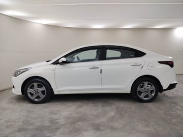 Used 2022 Hyundai Verna SX 1.5 VTVT IVT Petrol Automatic Image