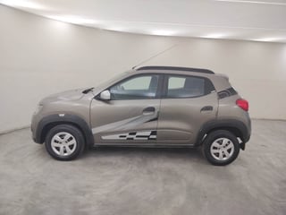 Used 2017 Renault Kwid 1.0 RXT AMT Petrol Automatic exterior LEFT SIDE VIEW