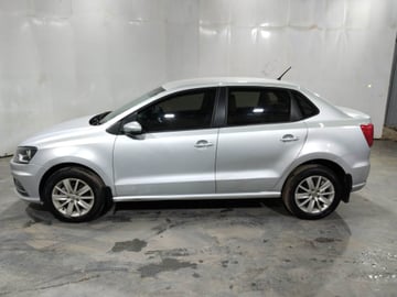 Used 2017 Volkswagen Ameo Highline1.2L (P) Petrol Manual Image