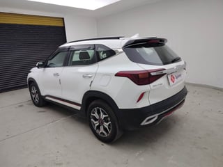 Used 2021 Kia Seltos GTX Plus 1.4 DCT Petrol Automatic exterior LEFT REAR CORNER VIEW
