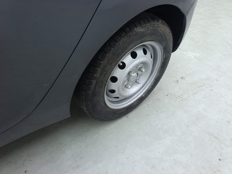 Used 2017 Hyundai Eon Era + Petrol Manual dents MINOR SCRATCH