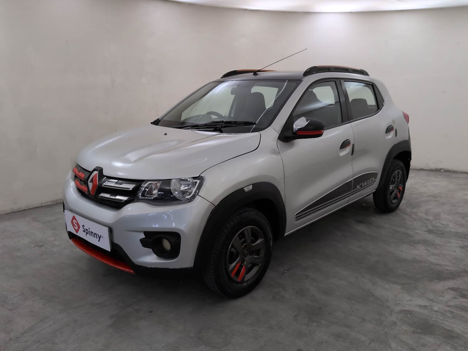 Used 2019 Renault Kwid RXT (O) 1.0 SCE Edition Petrol Manual exterior LEFT FRONT CORNER VIEW